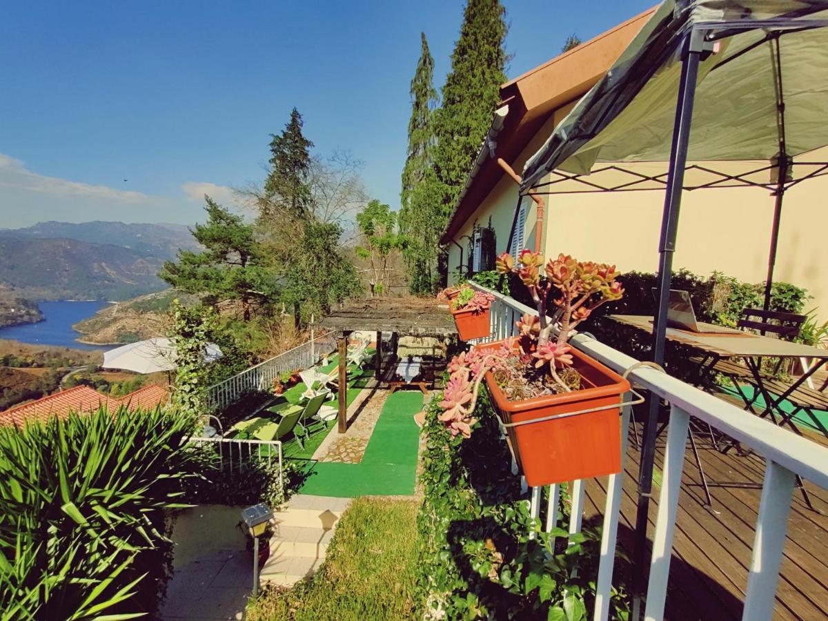 Monteiro'S Geres Countryhouse Ferral Esterno foto