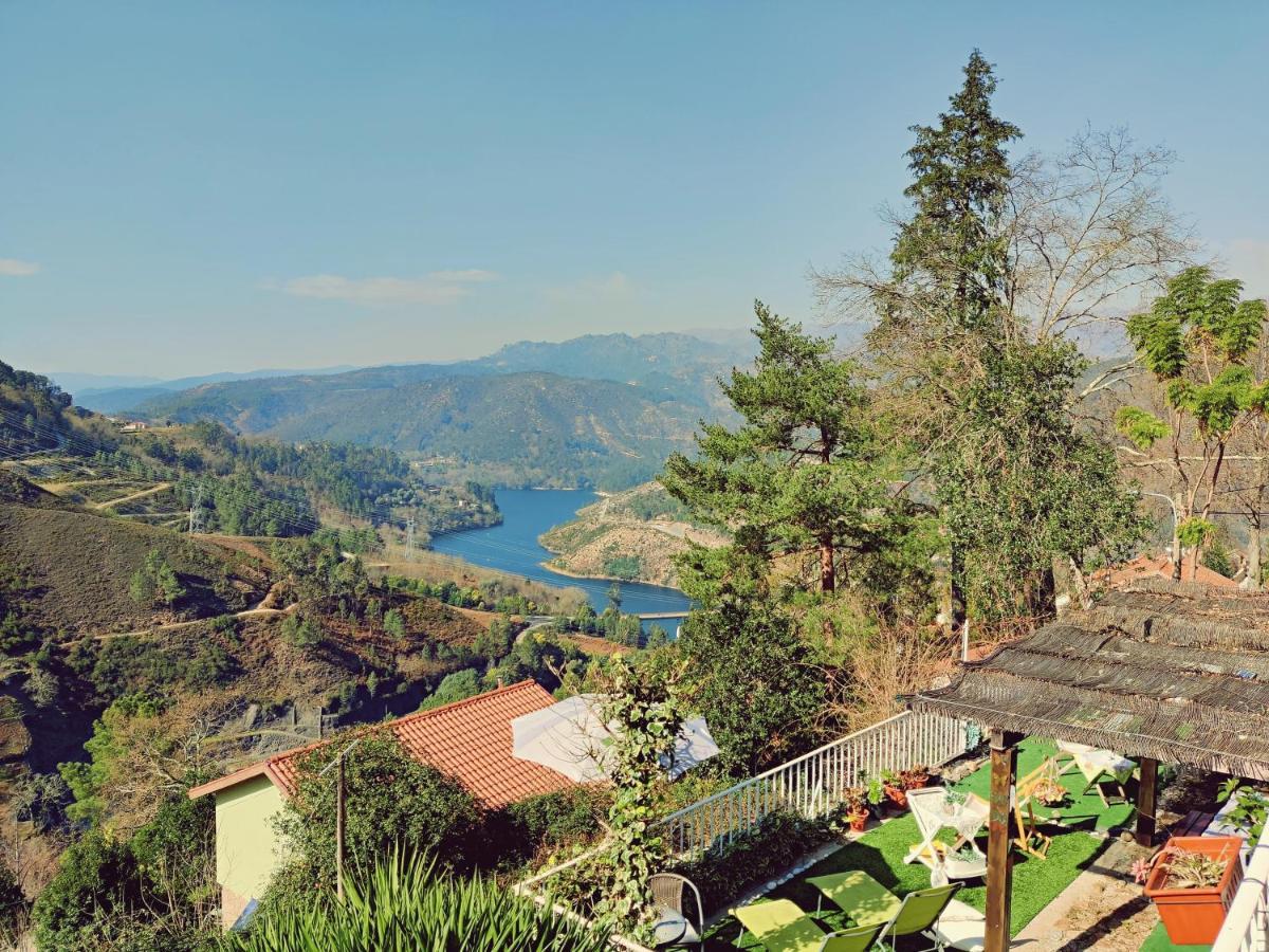 Monteiro'S Geres Countryhouse Ferral Esterno foto