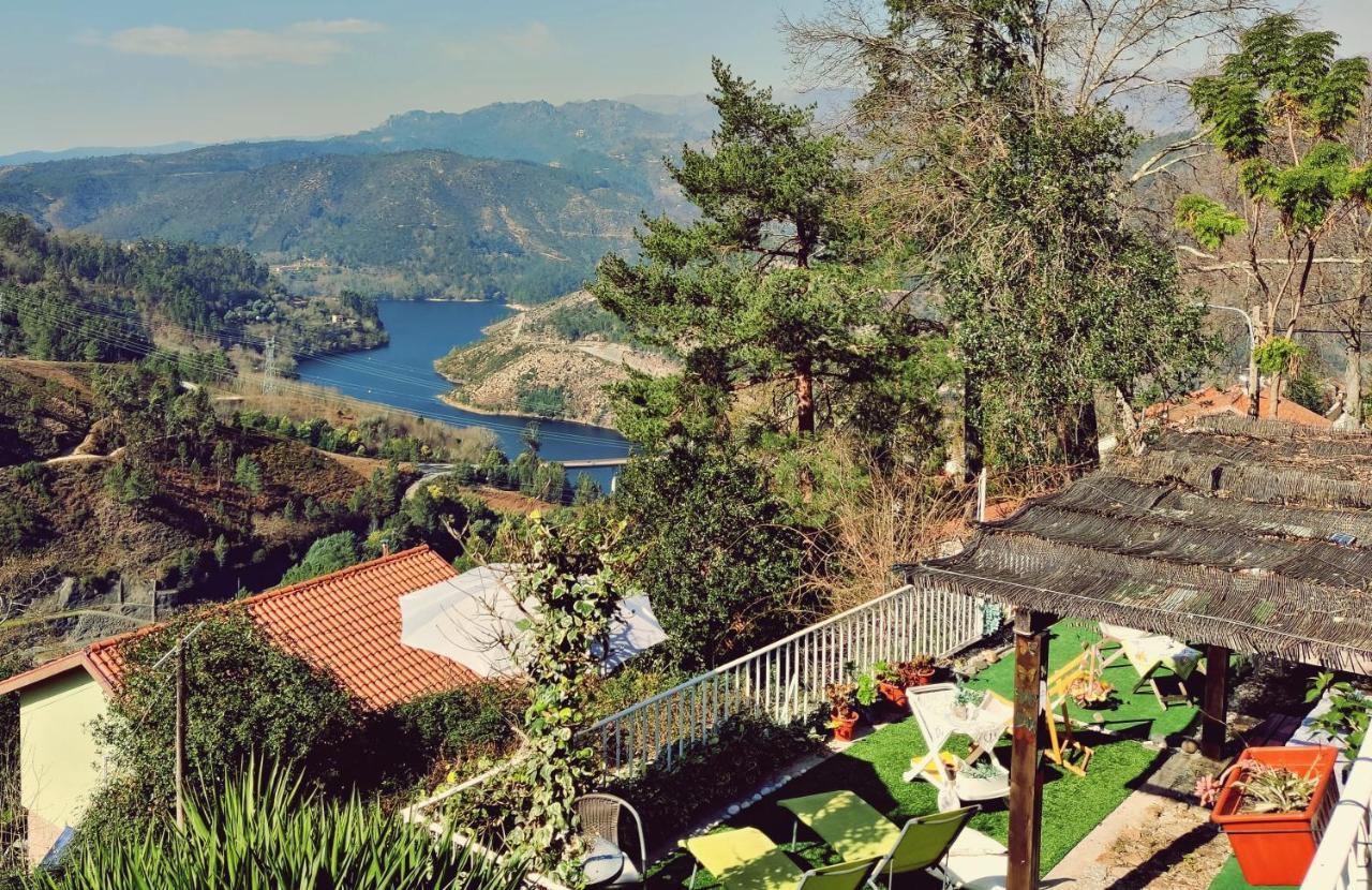 Monteiro'S Geres Countryhouse Ferral Esterno foto