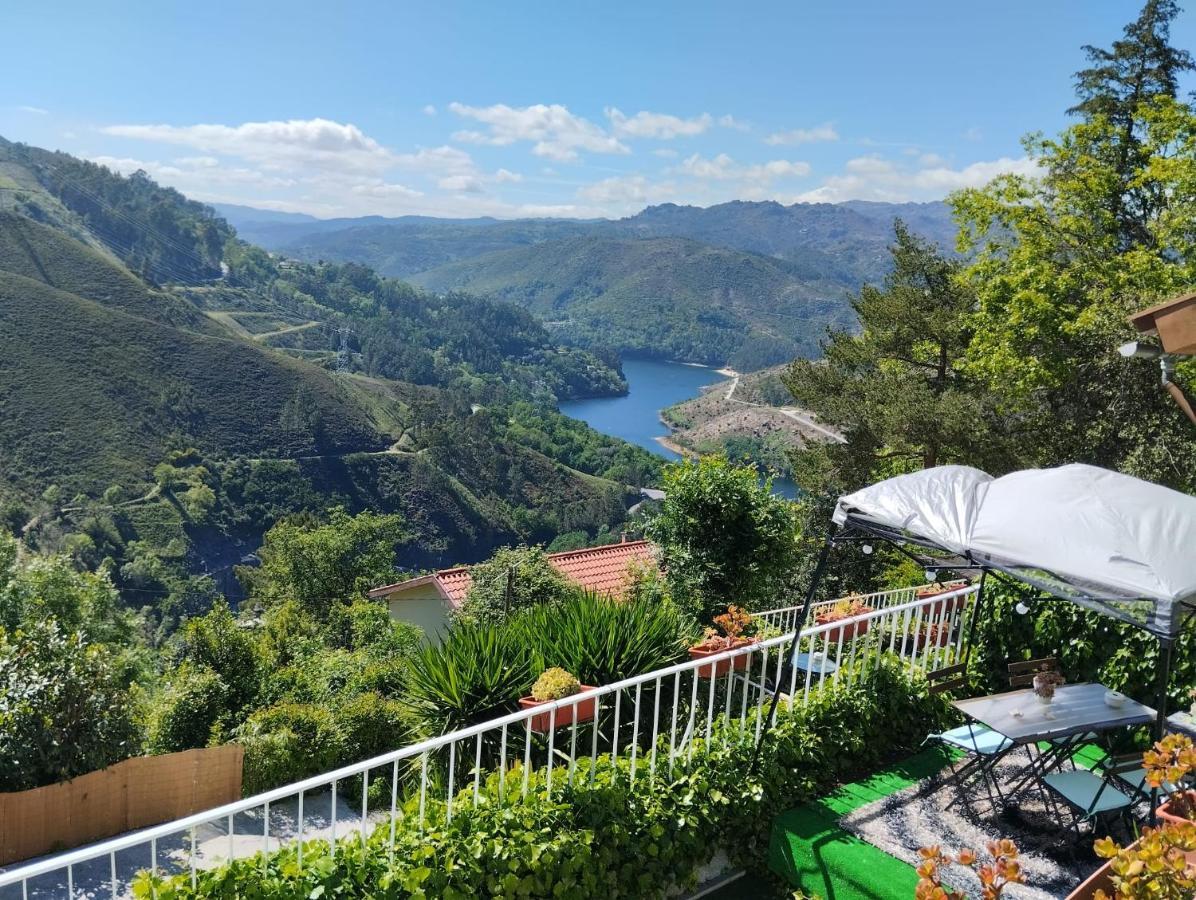 Monteiro'S Geres Countryhouse Ferral Esterno foto