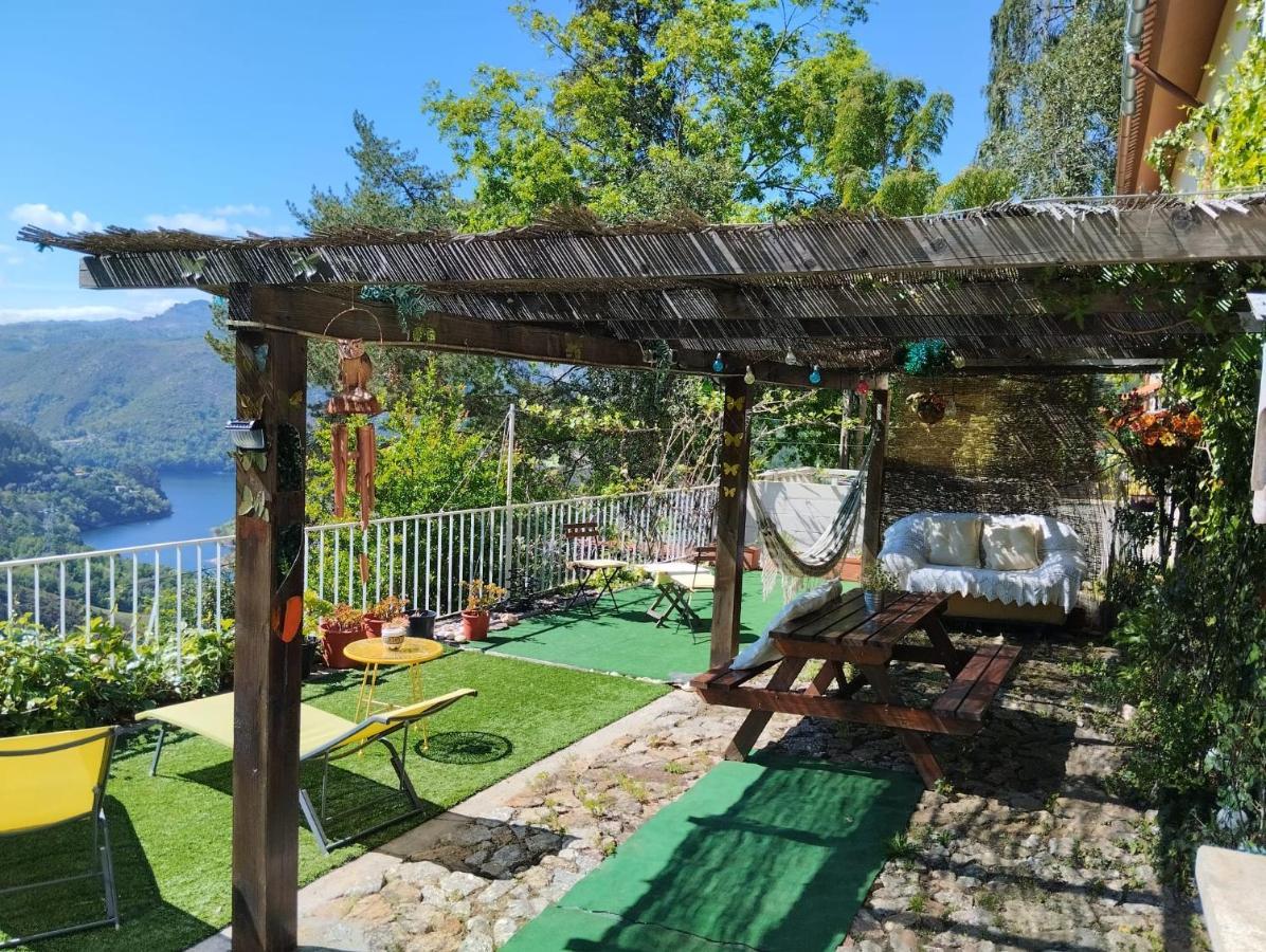 Monteiro'S Geres Countryhouse Ferral Esterno foto